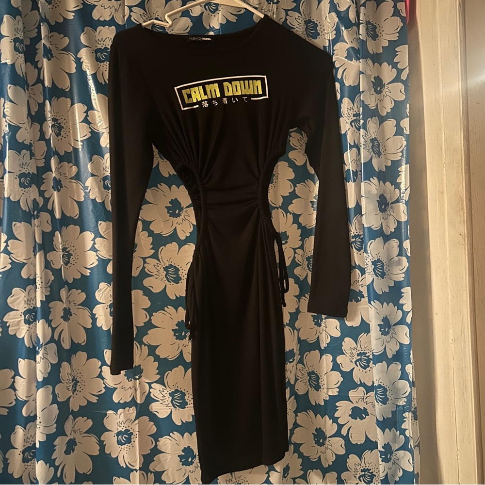 Fashion Nova Black Long Sleeve Dress with Yellow Graphic